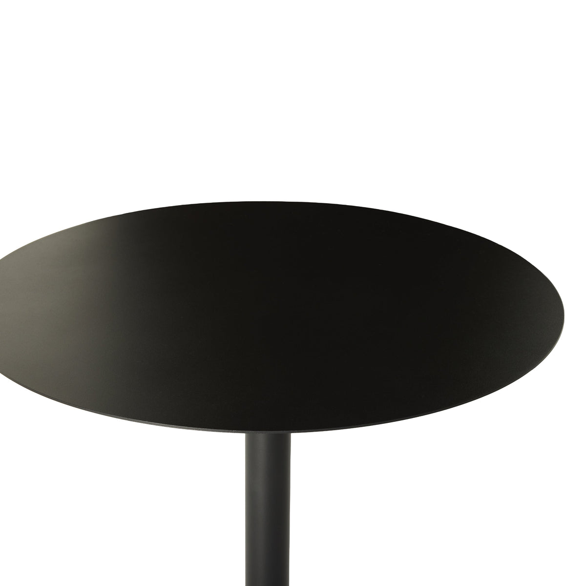 Clips 29" Round Bistro Table
